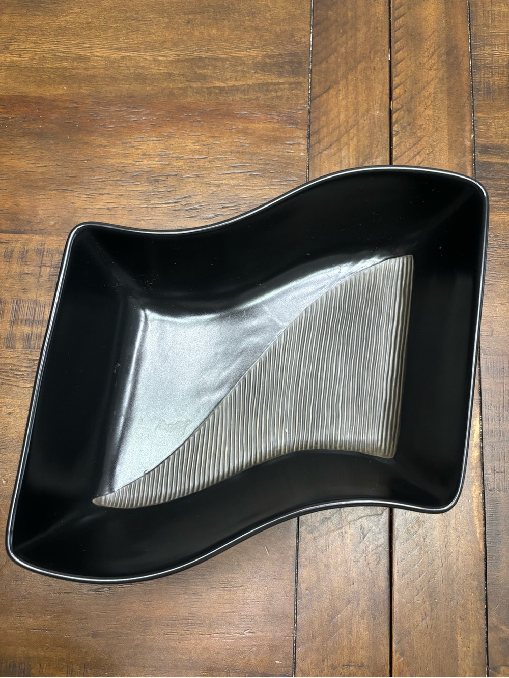 Vintage Pfaltzgraff ceramic black night surf bowl